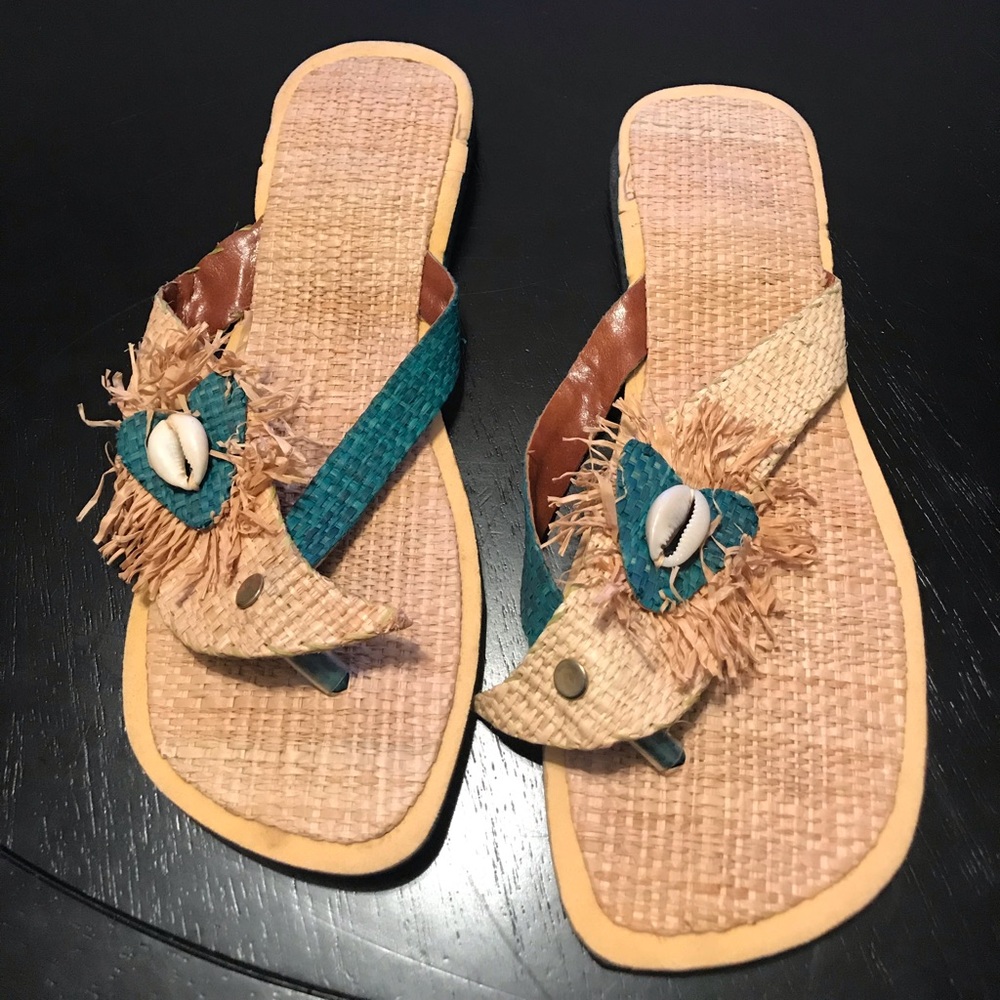 Sandals - Picture 4 of 5